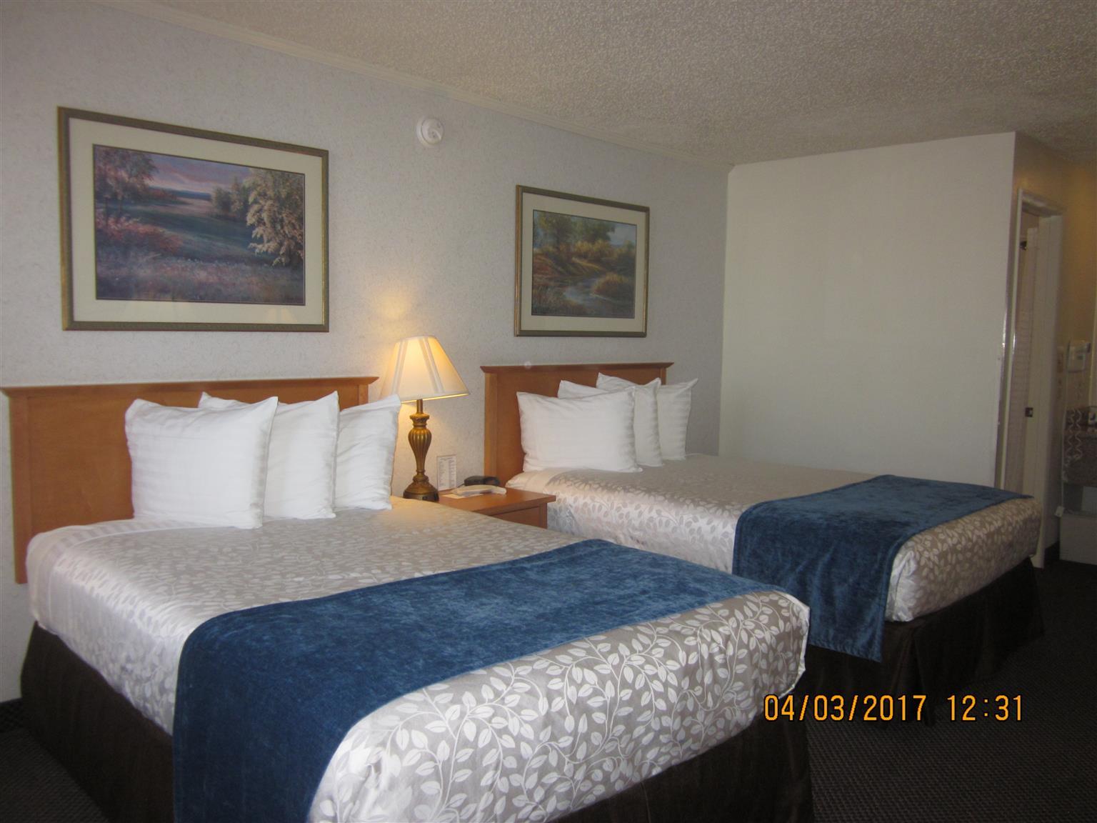 Trailside Inn Алтурас Екстериор снимка